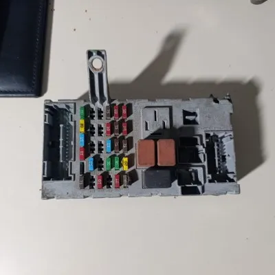 46826466 Fiat Palio Sigorta Kutusu Orjinal Çıkma